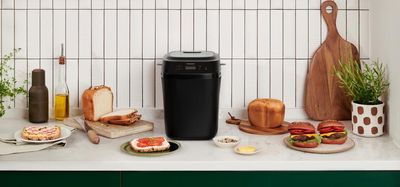 AUTOMATIC BREAD MAKER Half
